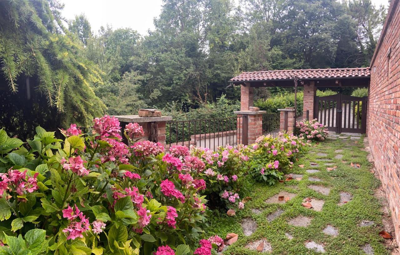 Bed And Breakfast Al Riccio Cocconato Exterior foto